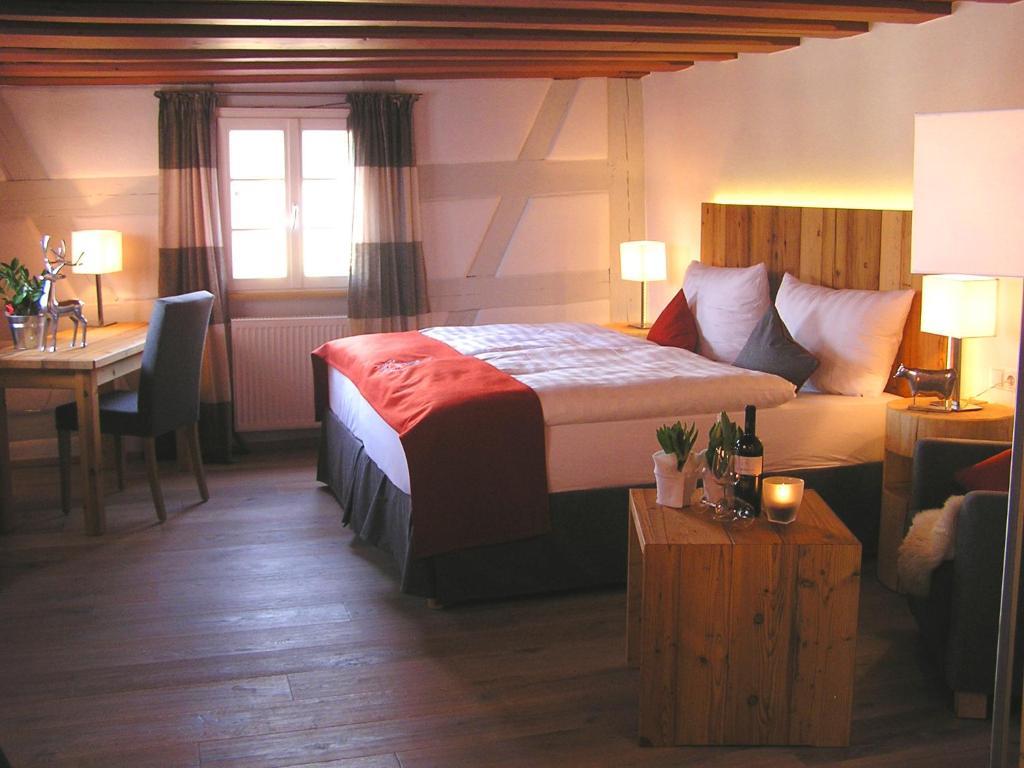 Landgasthof Weisses Lamm Engelthal Buitenkant foto